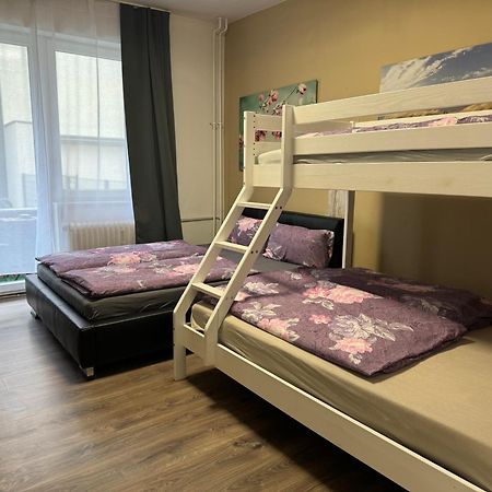 Berlin Pur - Wohnung Fuer Bis Zu 12 Personen Exterior foto
